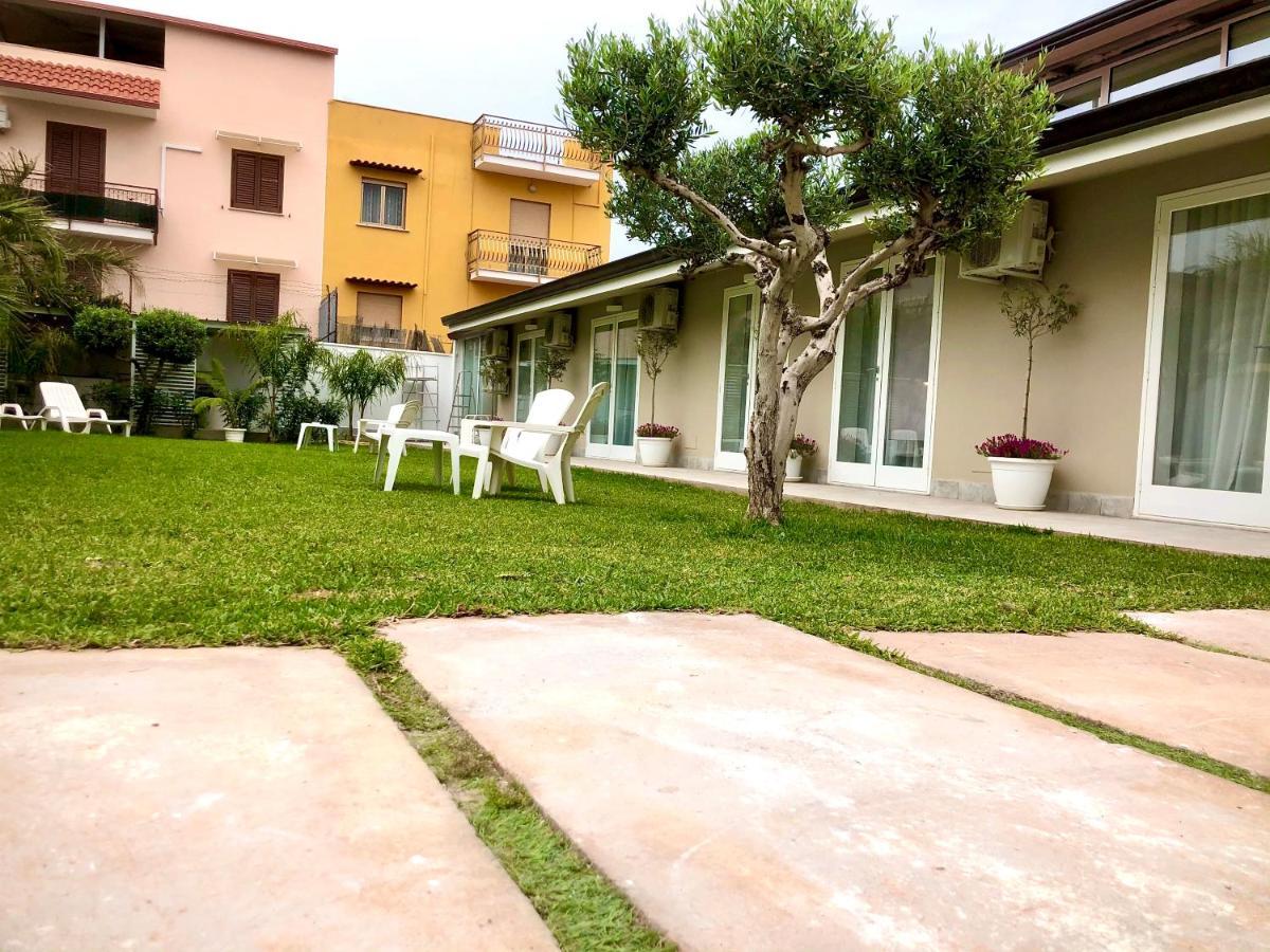 Bed & Breakfast Amantea Monument